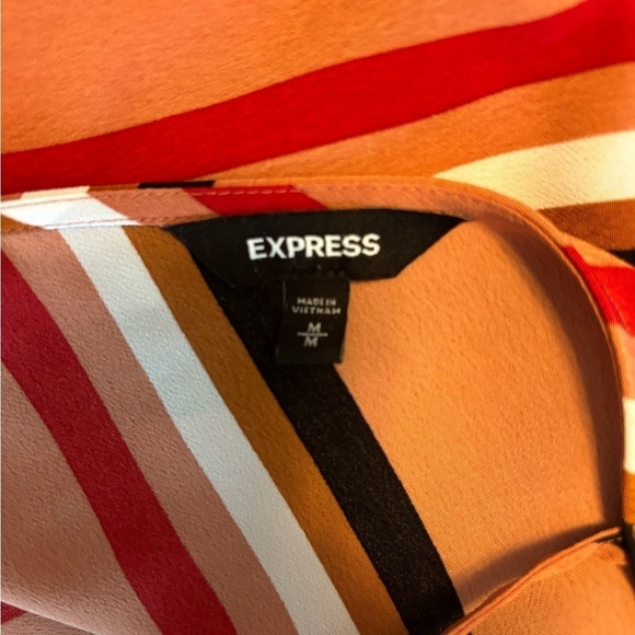 Express Top, size M - Picture 4 of 4